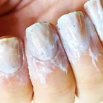AMAZING! This girl whitens her nails with toothpaste